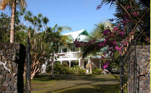 Lava Tree Tropic Inn Pahoa Exterior foto